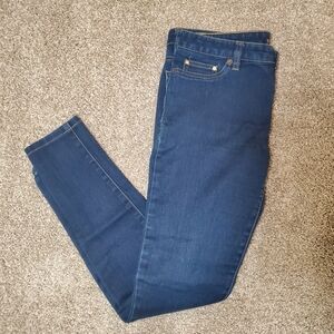 Michael Kors dark wash skinny jeans size 6  Great Pre-Owned Condition (see pics